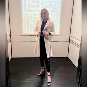 Meet your Posher, Alyson